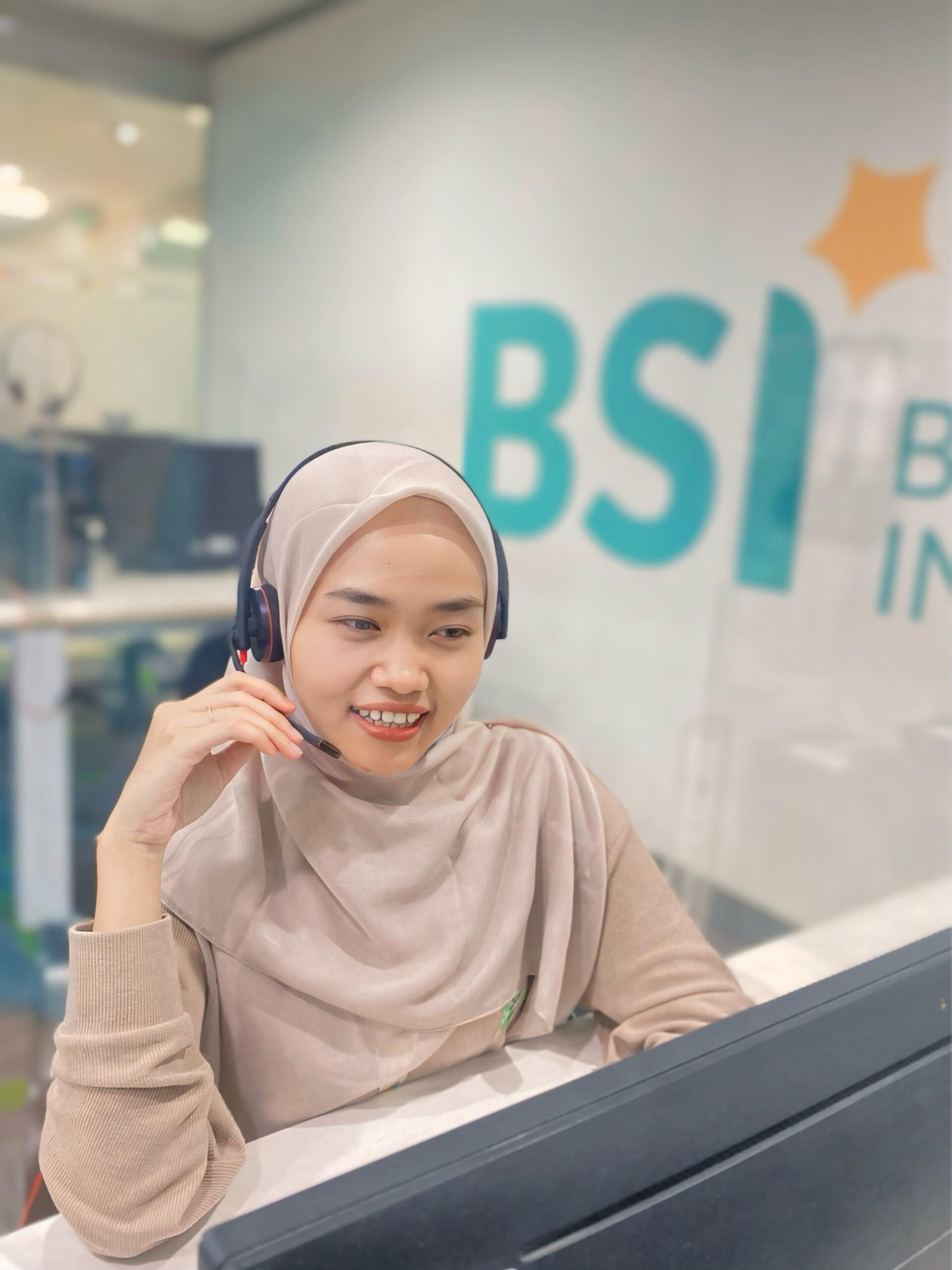 Meningkatkan Inklusi Keuangan, Agen Disabilitas BSI Contact Center Siap Membantu Semua Nasabah