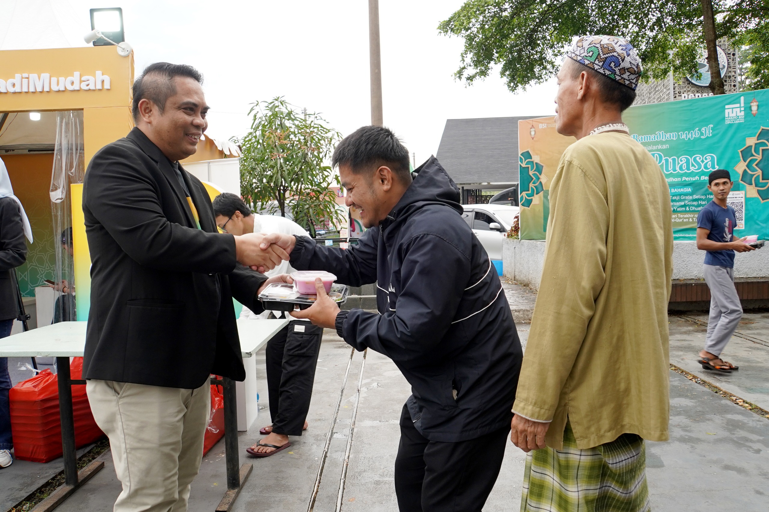 Posko Mudik BSI Sajikan Layanan Terbaik bagi Pemudik di 8 Lokasi