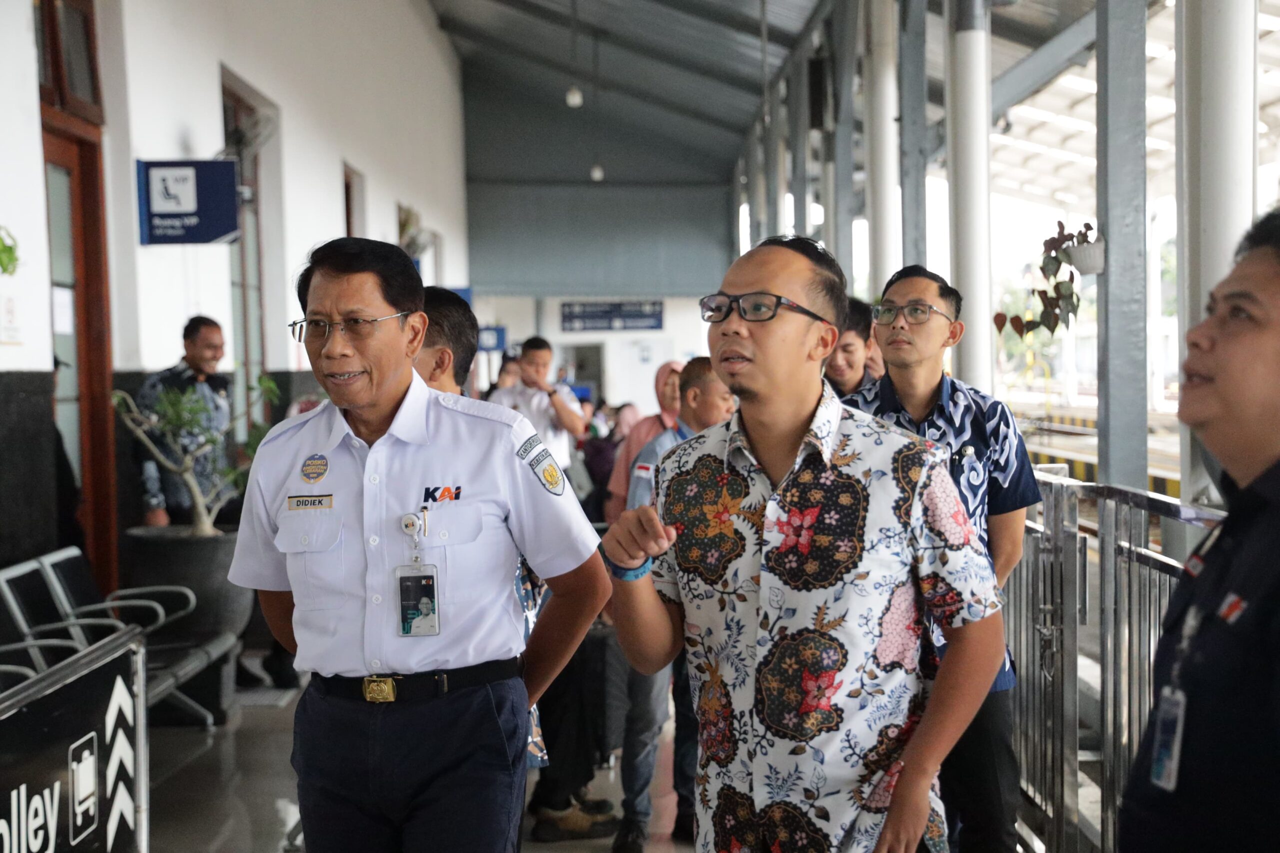 Dirut KAI Cek Fasilitas dan Layanan Angkutan Lebaran di Stasiun Tasikmalaya