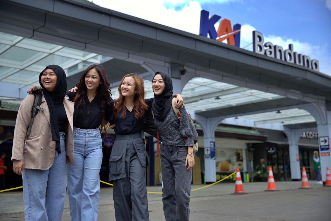 Dirut KAI Tegaskan Komitmen Layanan Aman untuk Perempuan dan Anak, Menteri PPPA Apresiasi Positif Langkah Tersebut