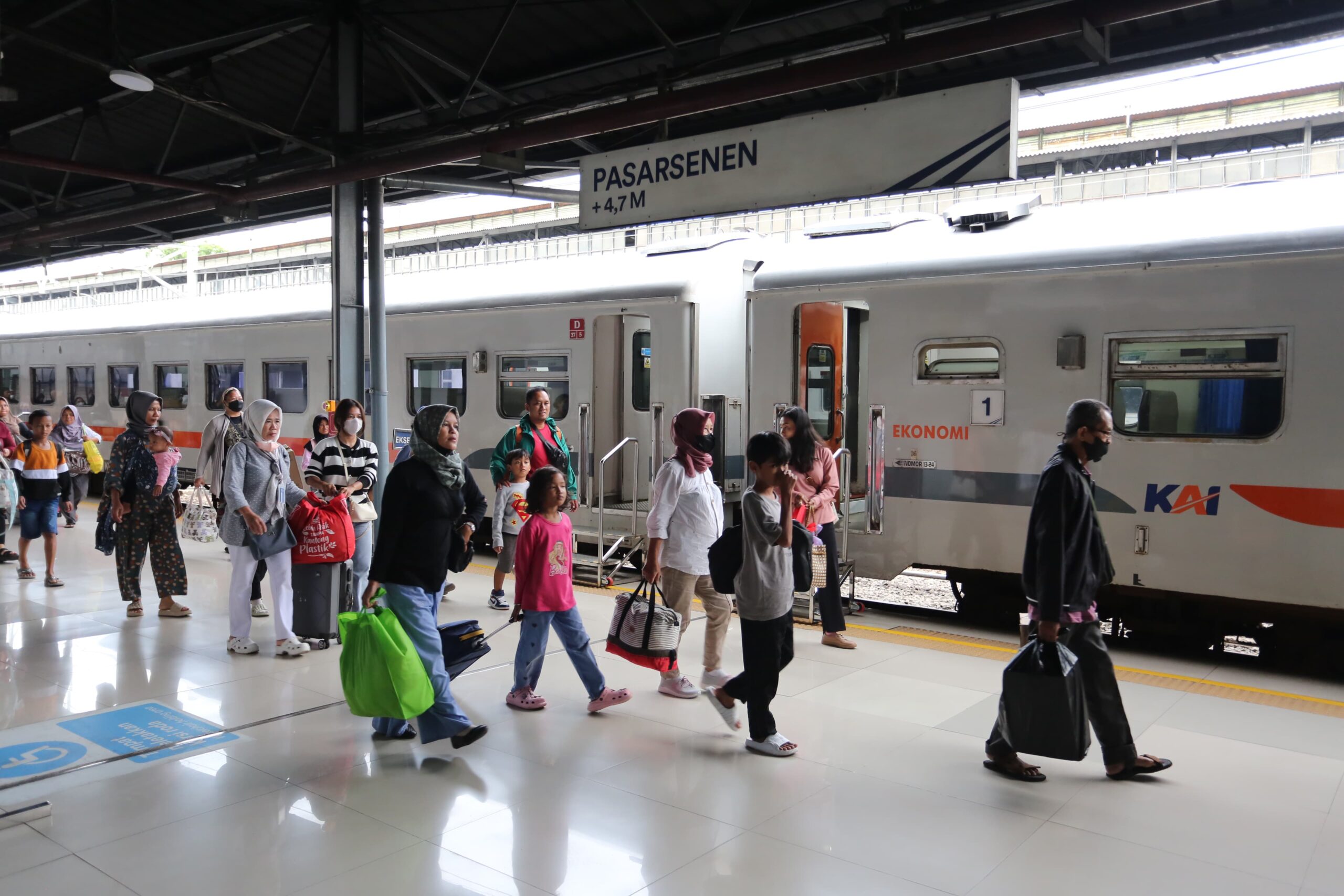 Stasiun Pasar Senen Mudahkan Perjalanan Mudik dan Balik Lebaran