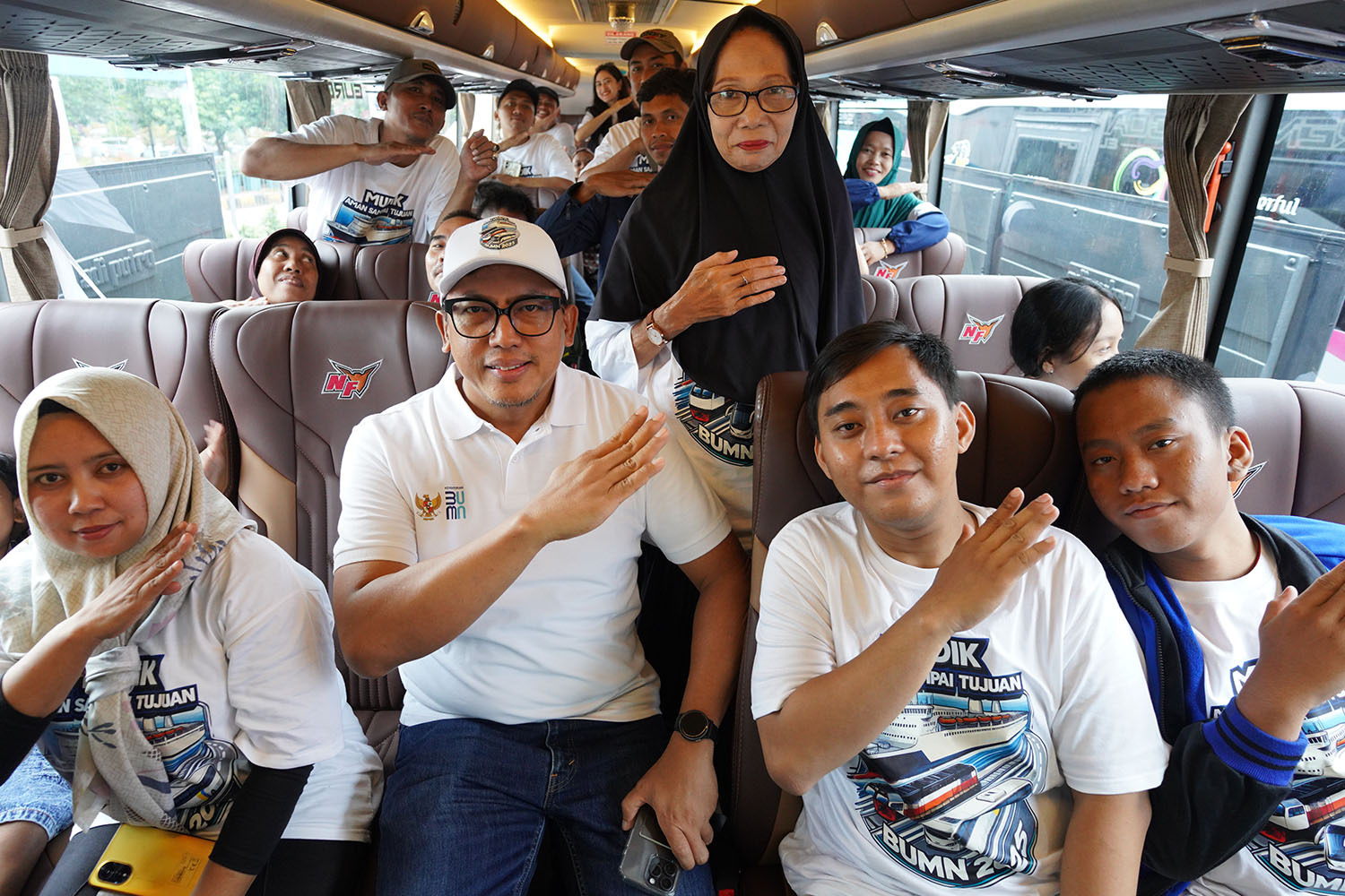 Mudik Gratis Pelindo: IPC TPK Kirim Ratusan Pemudik ke Semarang untuk Lebaran 2025