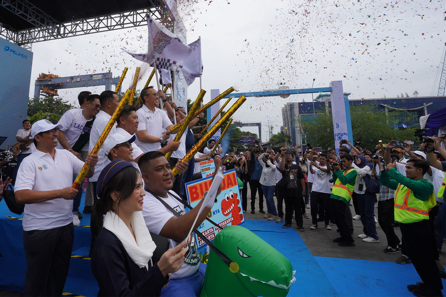 IPC TPK Selenggarakan Mudik Gratis, Ratusan Pemudik Berangkat dengan Bus Pariwisata